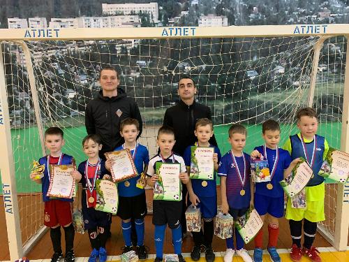 Новогодний турнир по мини-футболу Новогодний турнир по мини-футболу